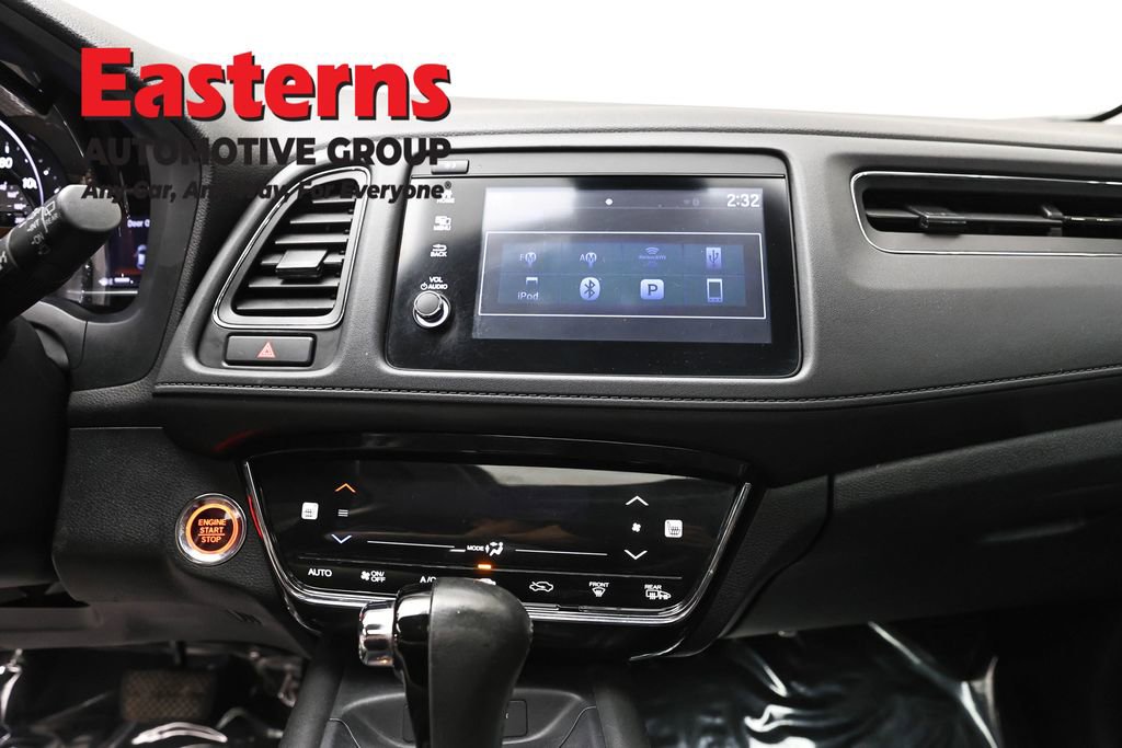 Used 2021 Honda HR-V EX-L image 12