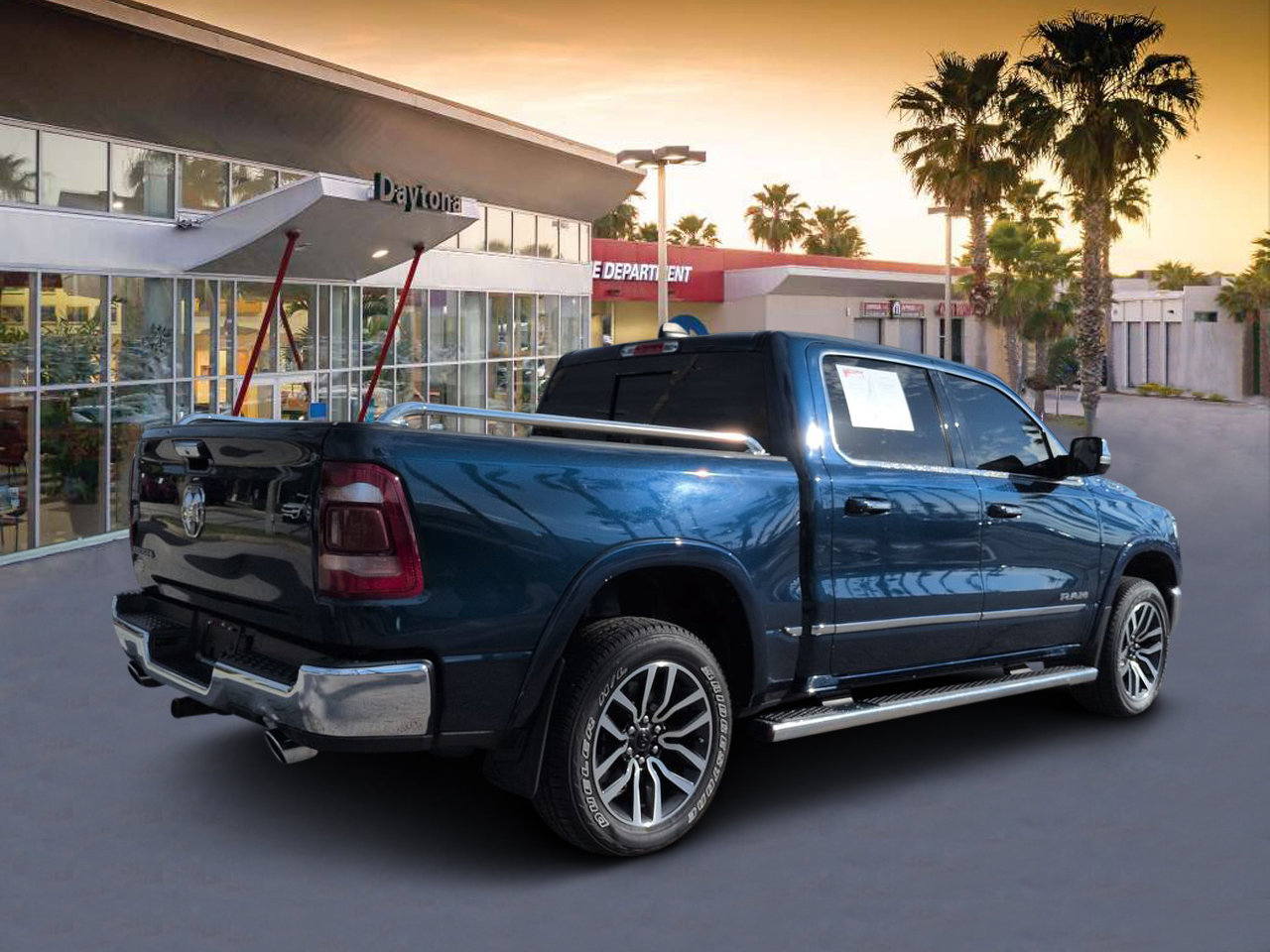 Used 2022 RAM 1500 Laramie RWD image 3