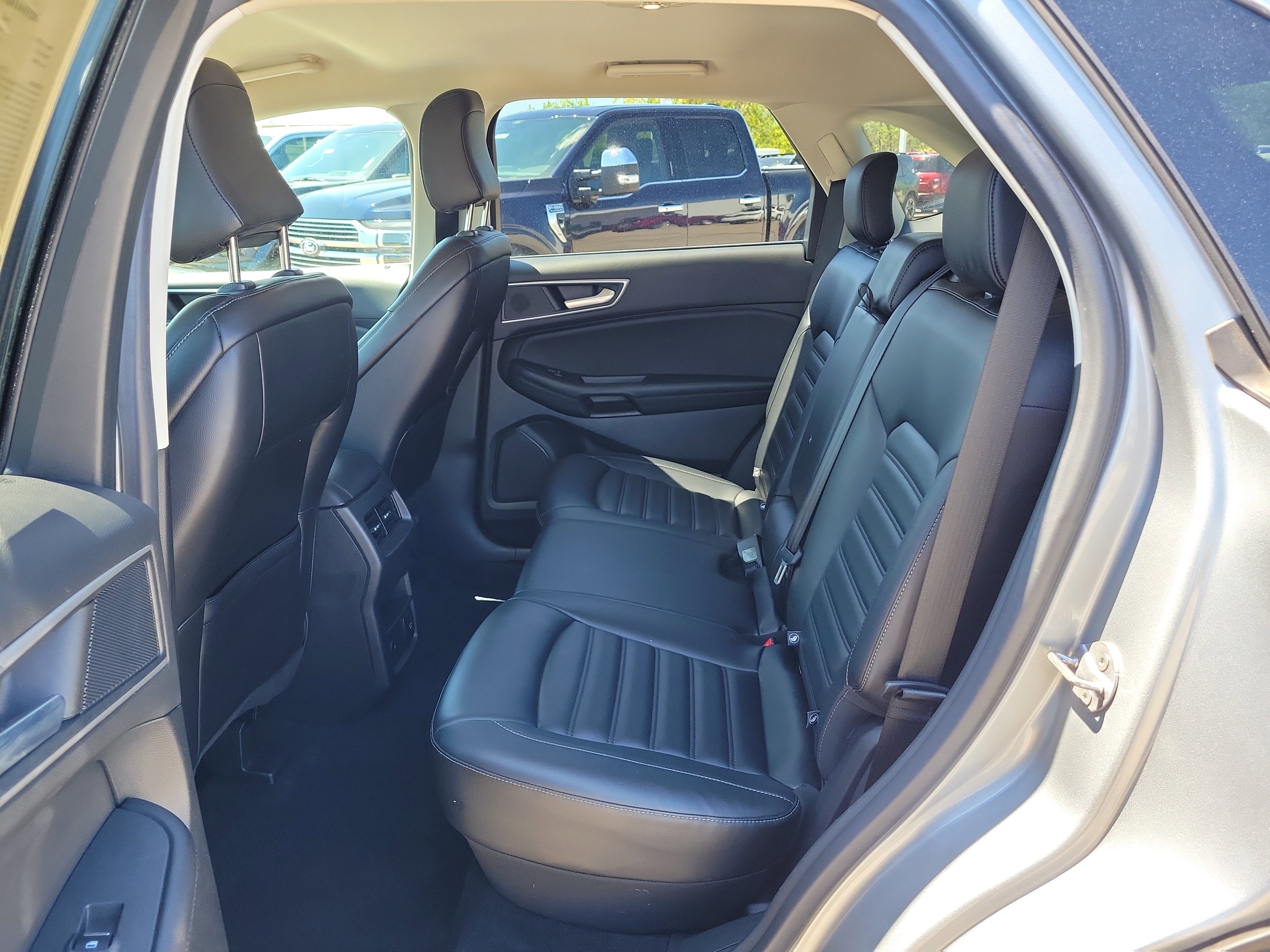 Used 2023 Ford Edge SEL w/ Convenience Package AWD/4WD image 13