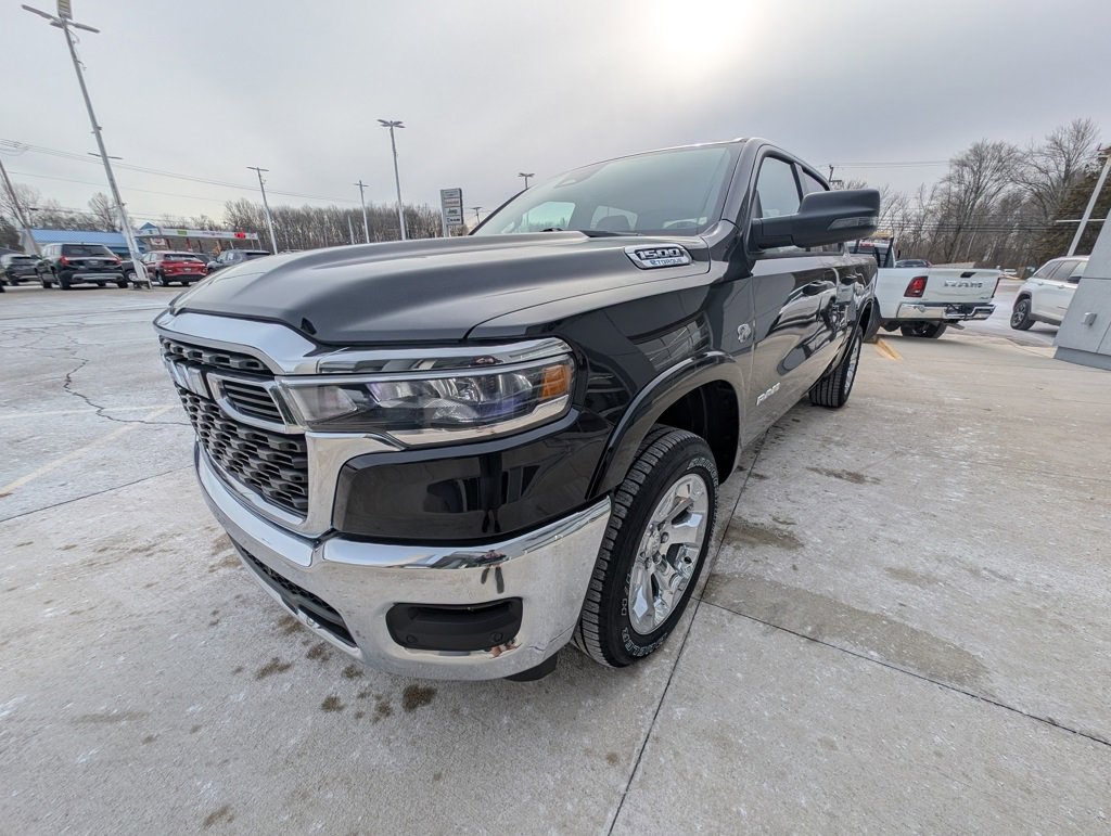 New 2026 RAM 1500 4x4 Crew Cab image 8