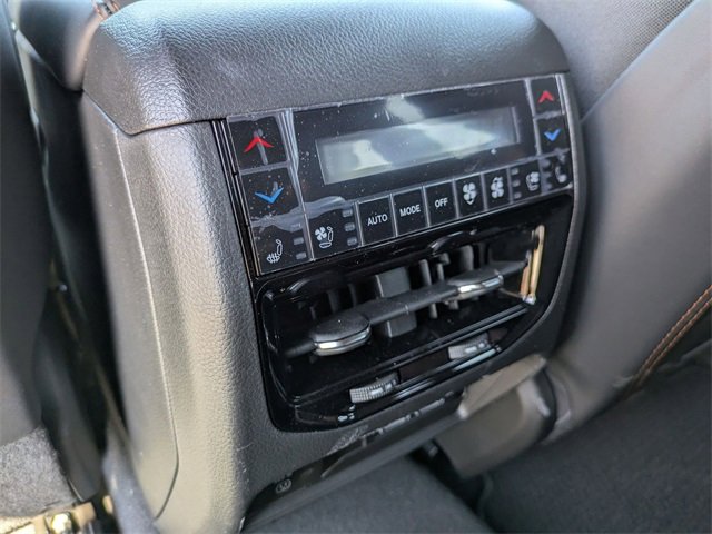 New 2024 Jeep Grand Cherokee Summit image 26