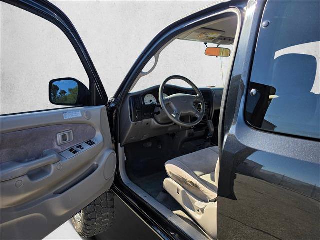 Used 2004 Toyota Tacoma 4x4 Xtracab V6 image 15