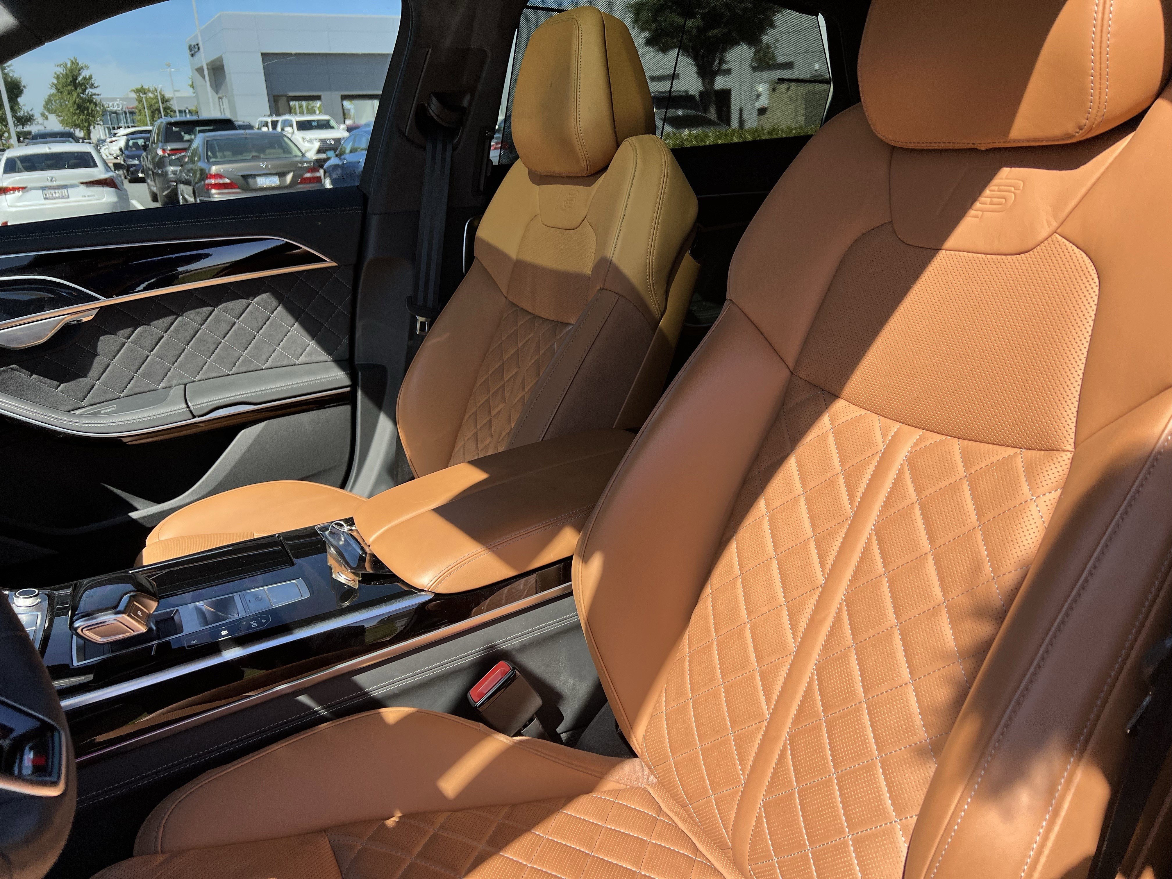 Used 2023 Audi S8 AWD/4WD image 16