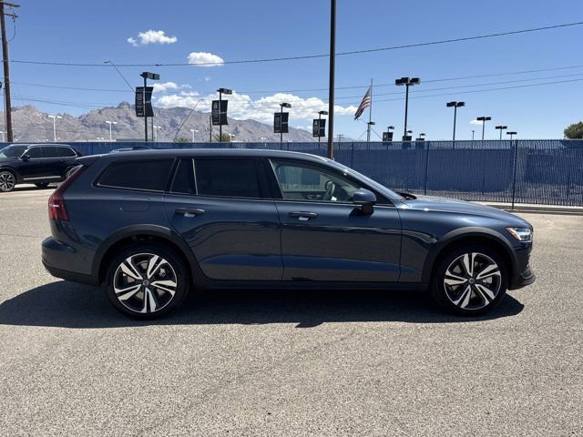 New 2025 Volvo V60 B5 Cross Country Plus w/ Protection Package Premier image 3