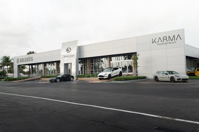 Used 2017 BMW M4 Convertible image 52