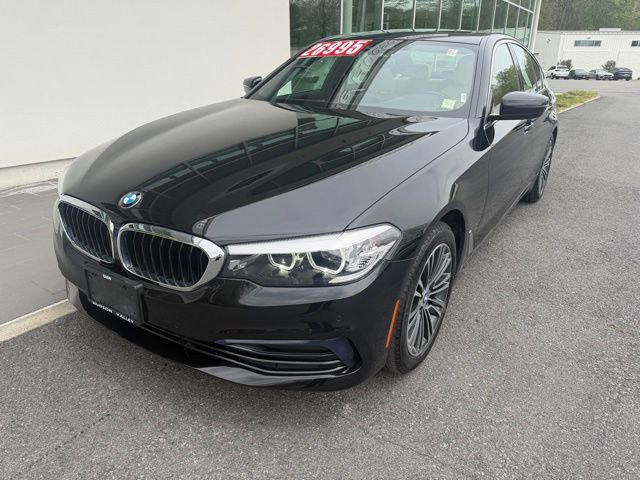 Used 2020 BMW 530i xDrive w/ Convenience Package AWD/4WD image 3