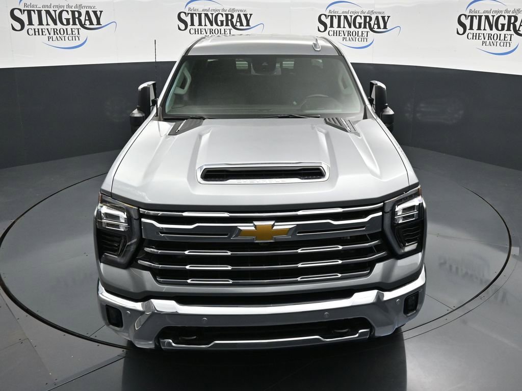 Used 2024 Chevrolet Silverado 2500 LTZ w/ LTZ Plus Package image 10