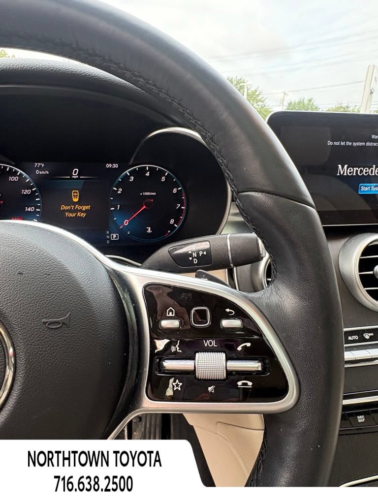 Used 2021 Mercedes-Benz GLC 300 4MATIC image 19