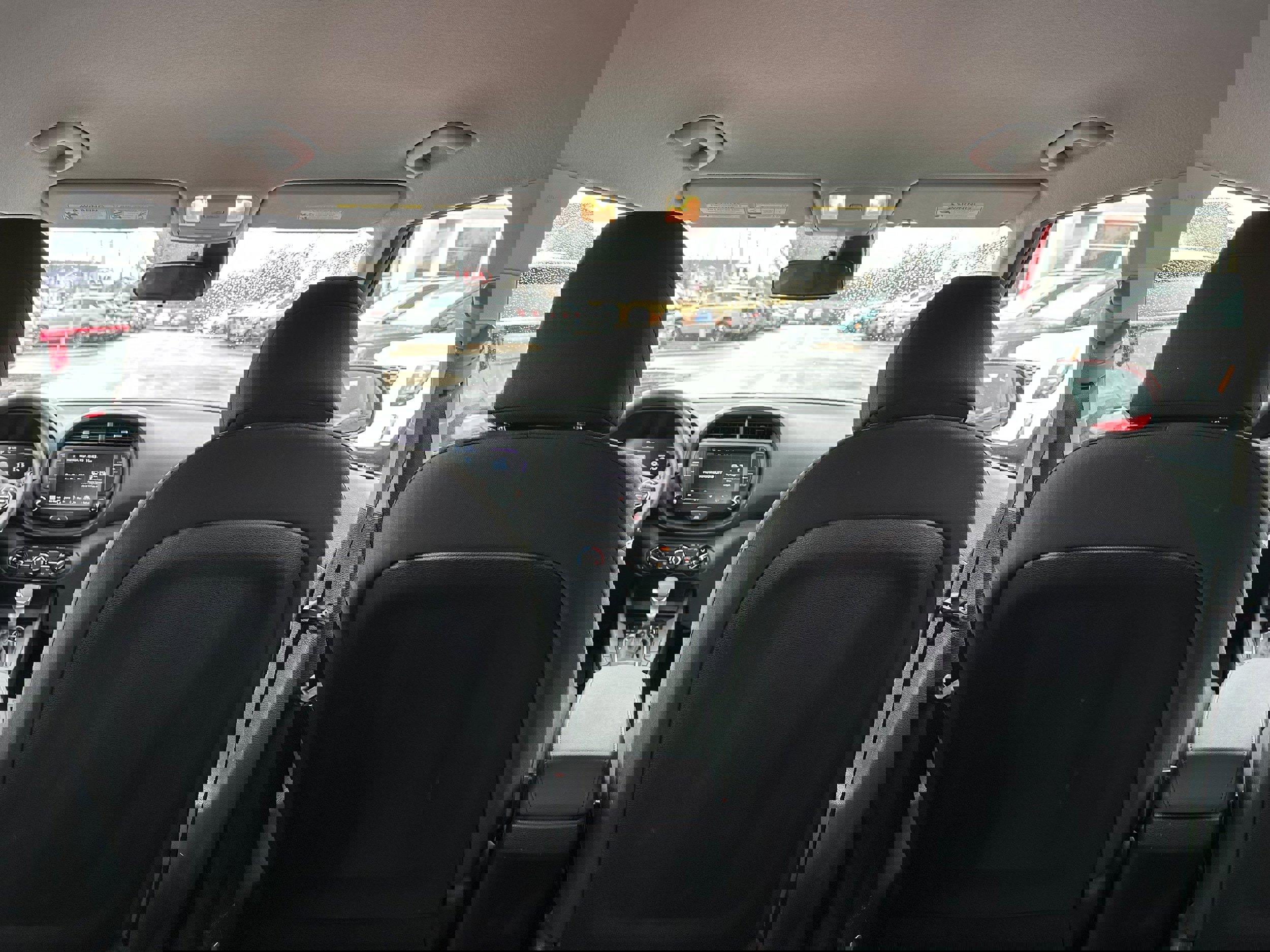 Used 2023 Kia Soul LX image 11