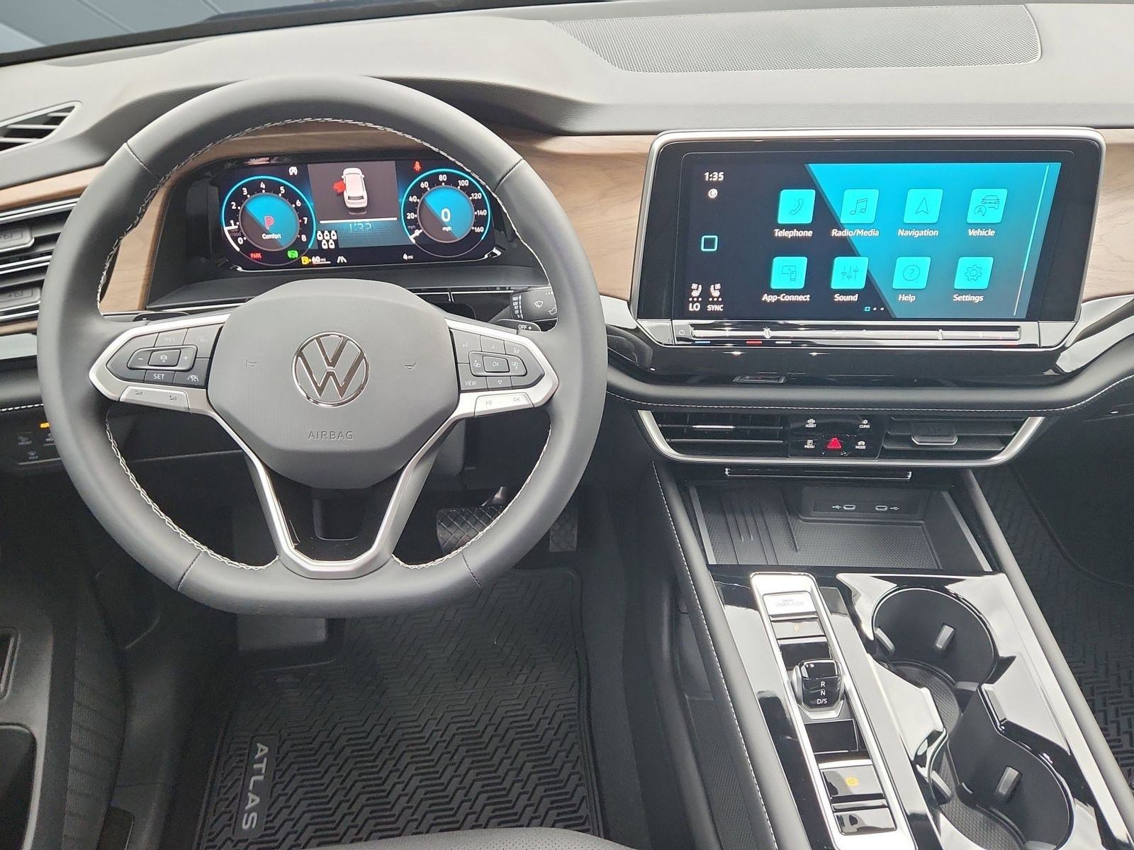 New 2026 Volkswagen Atlas SE image 12
