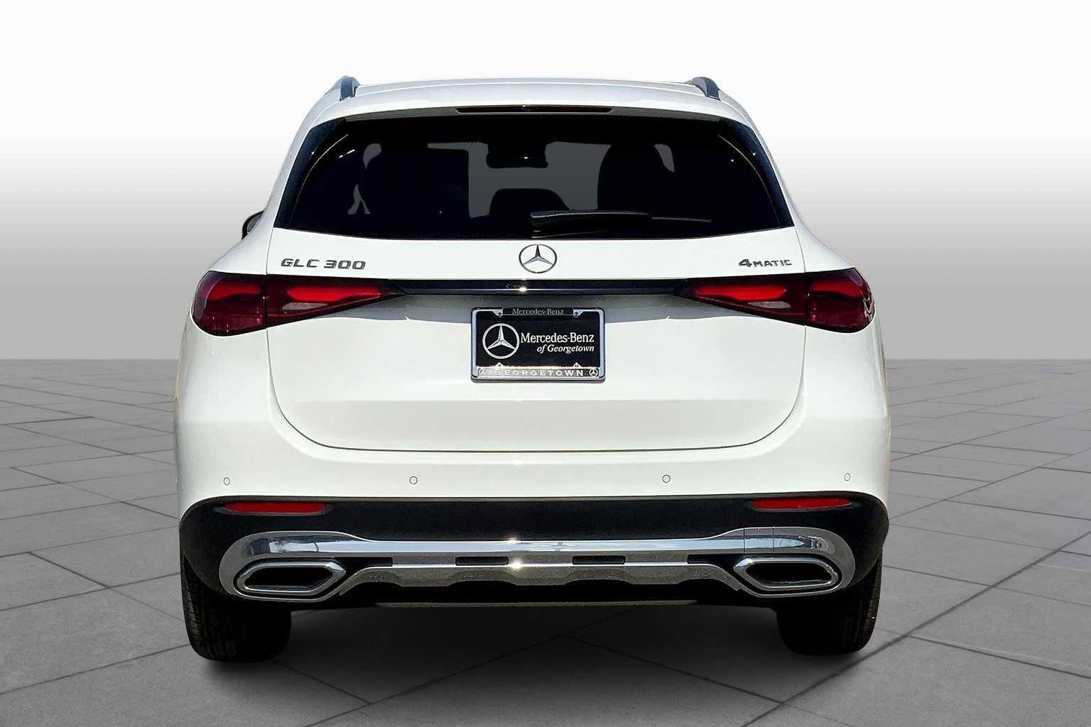 Certified 2025 Mercedes-Benz GLC 300 4MATIC image 5