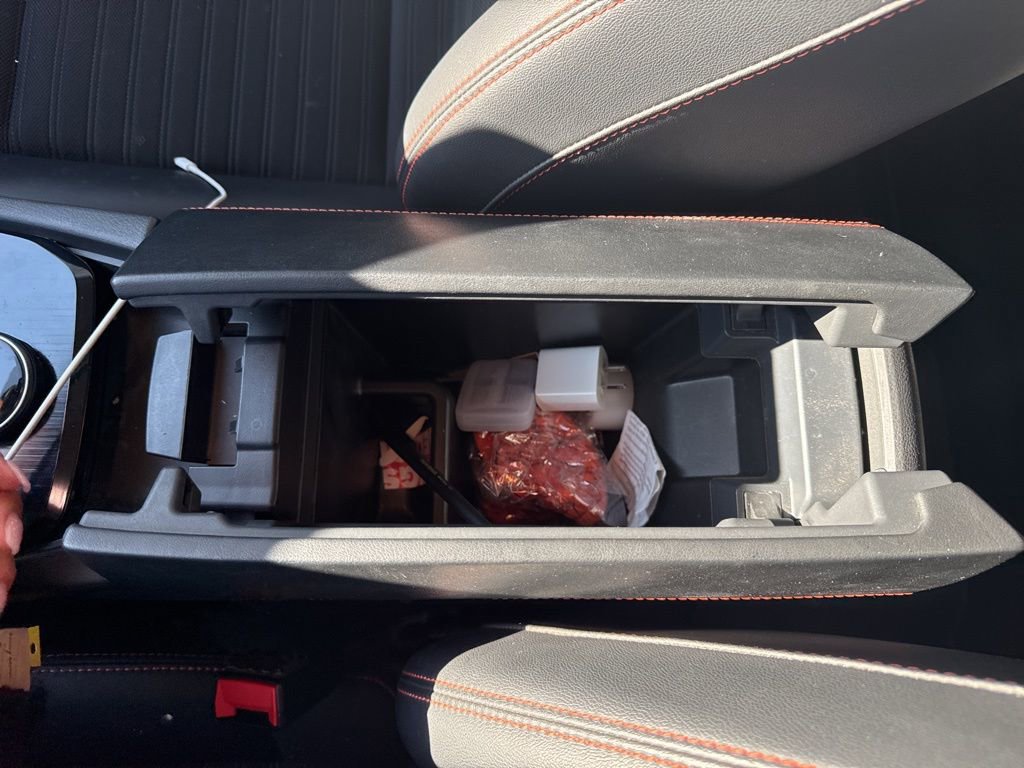 Used 2025 Nissan Rogue SV image 14