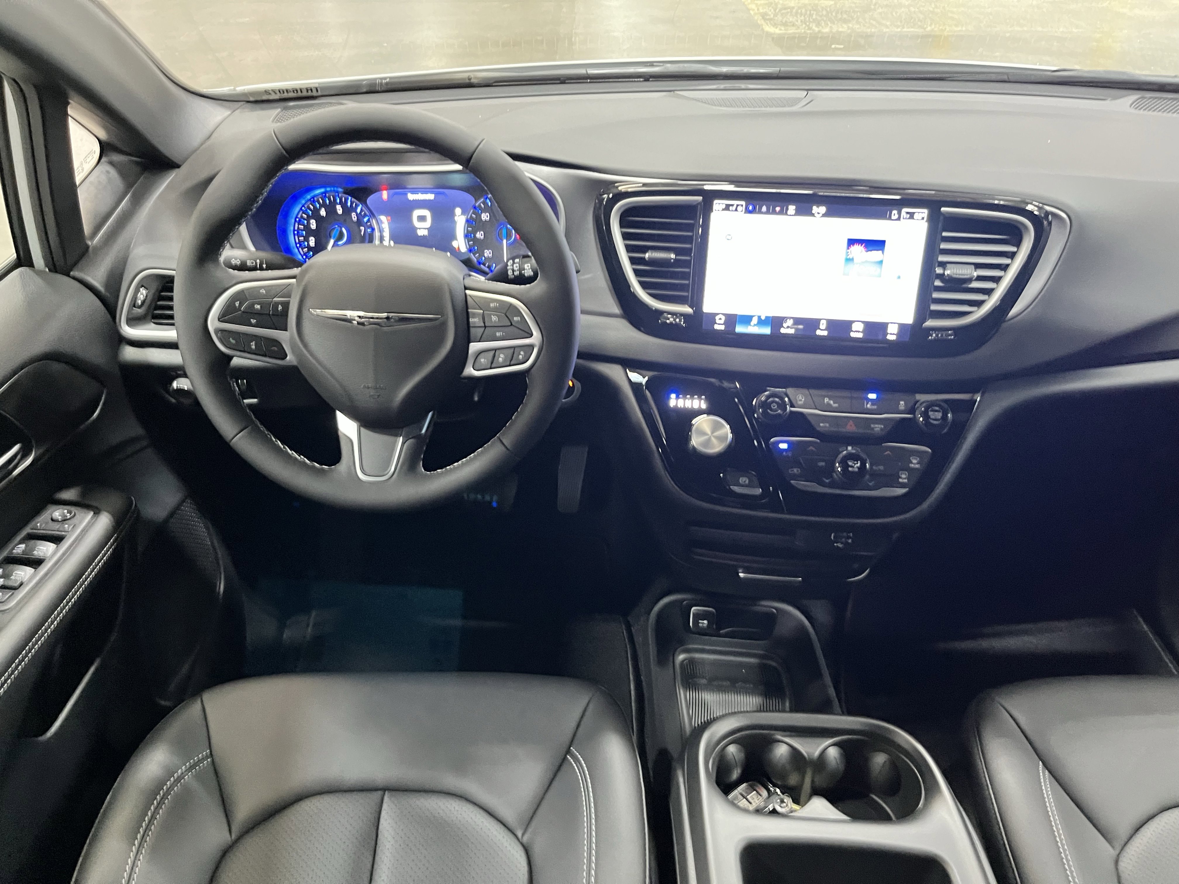 New 2026 Chrysler Voyager LX image 11