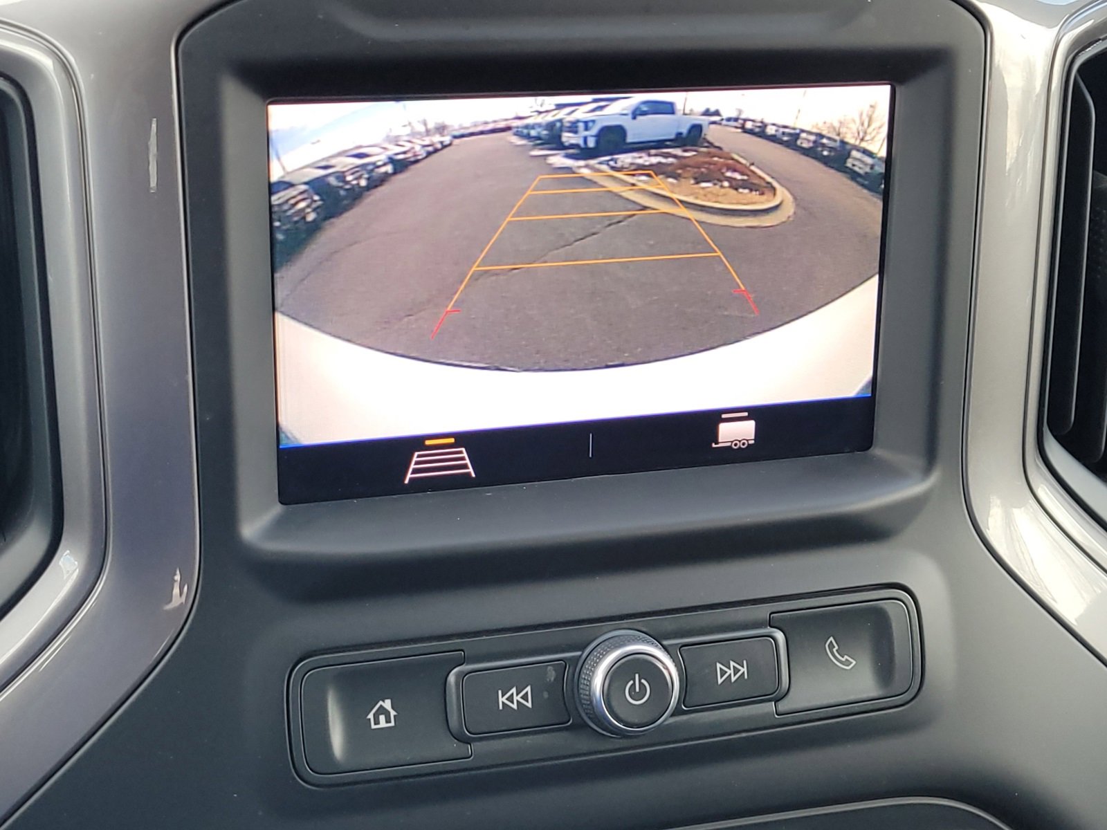 Used 2020 Chevrolet Silverado 1500 Custom w/ Custom Value Package image 13