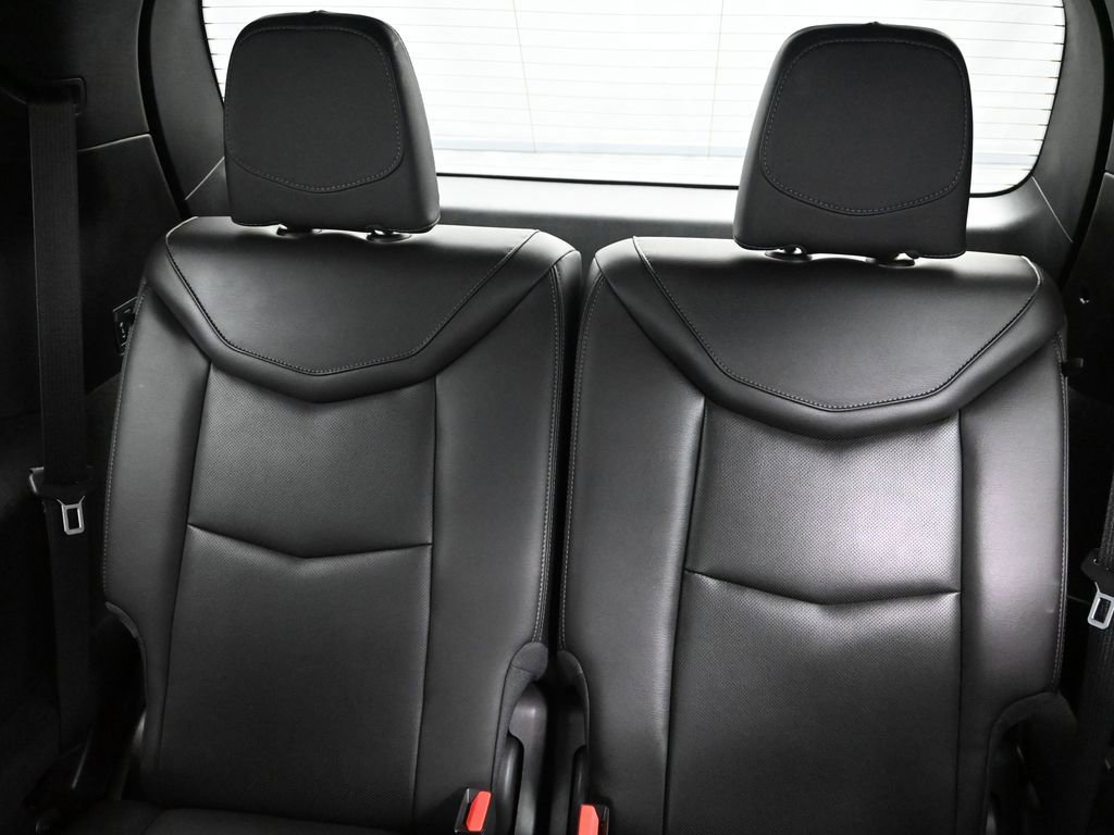 Used 2025 Cadillac XT6 Premium Luxury image 28