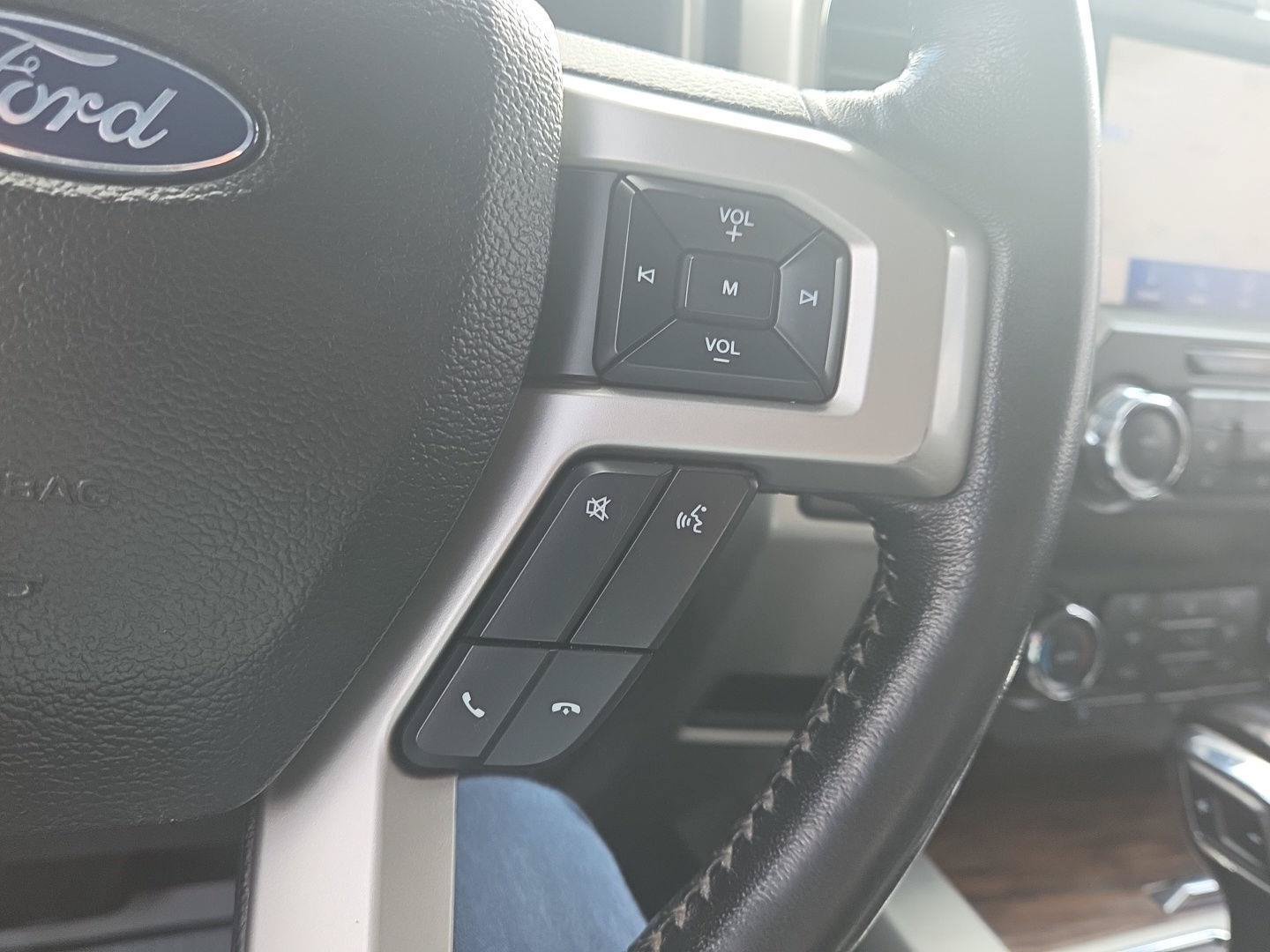 Used 2019 Ford F150 Lariat AWD/4WD image 24