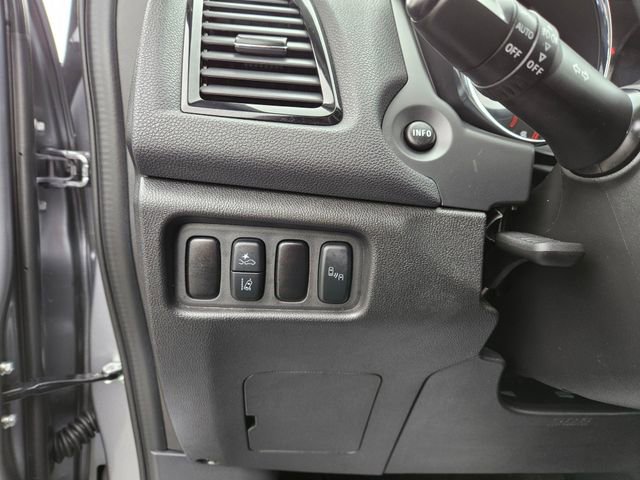 Used 2024 Mitsubishi Outlander Sport SE AWD/4WD image 21