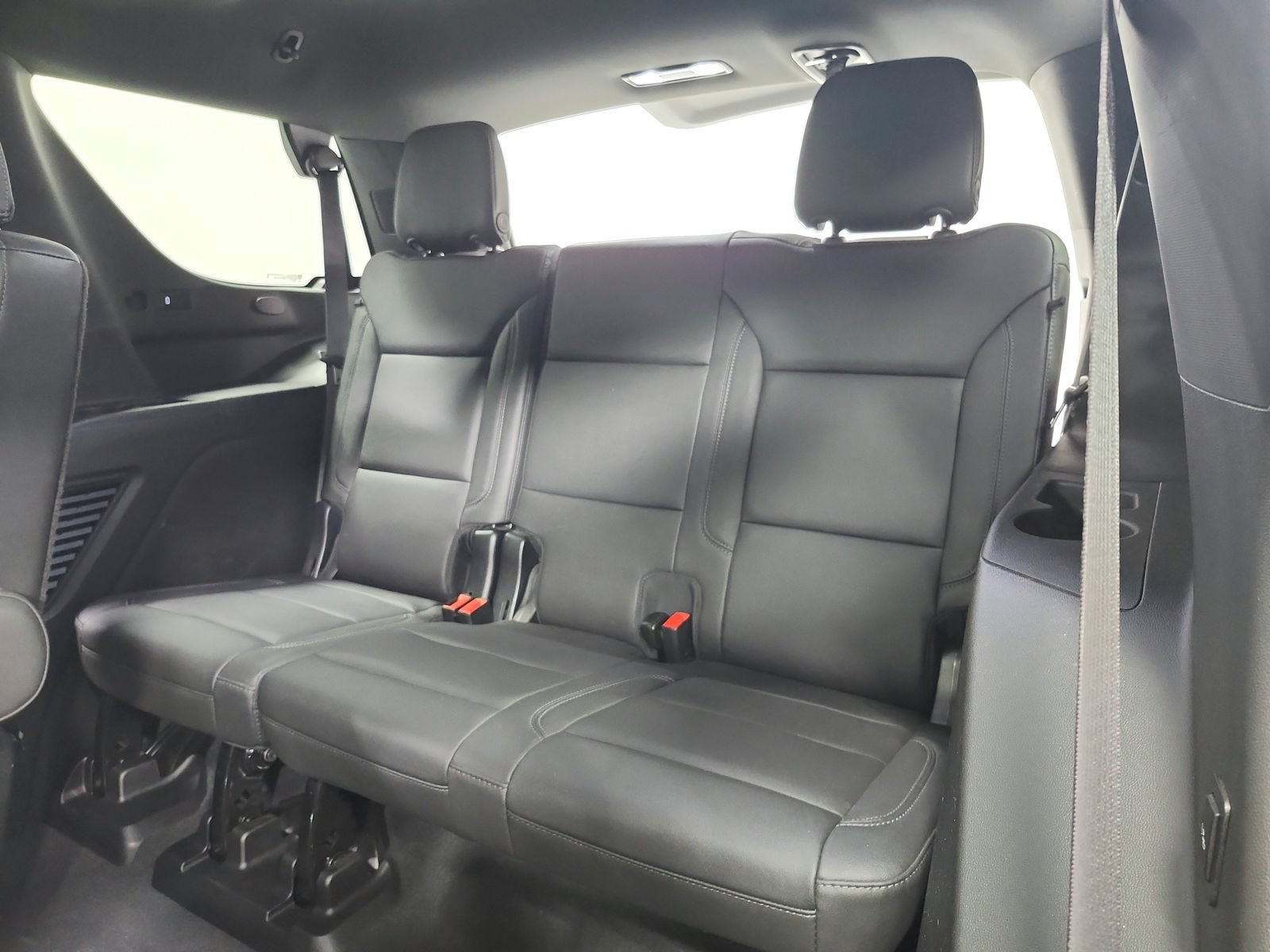 Used 2022 Chevrolet Tahoe LT w/ Luxury Package AWD/4WD image 38