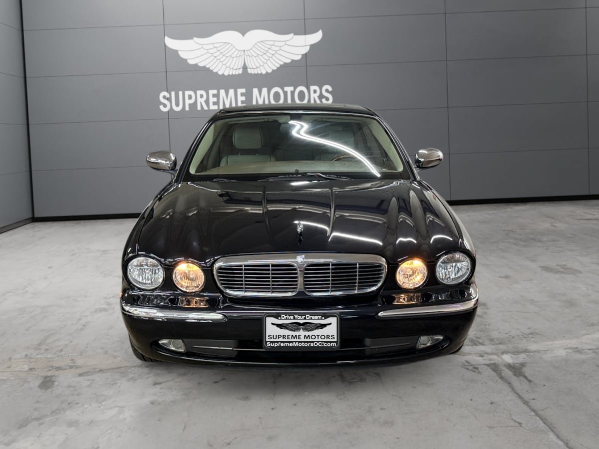 Used 2005 Jaguar XJ8 RWD image 8