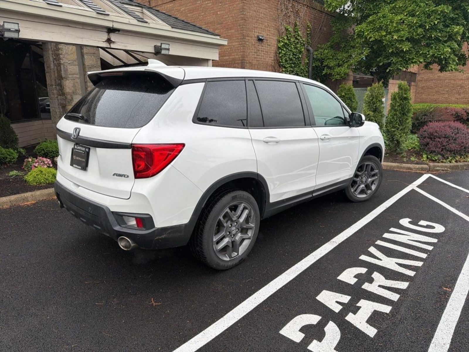 Used 2023 Honda Passport EX-L image 11