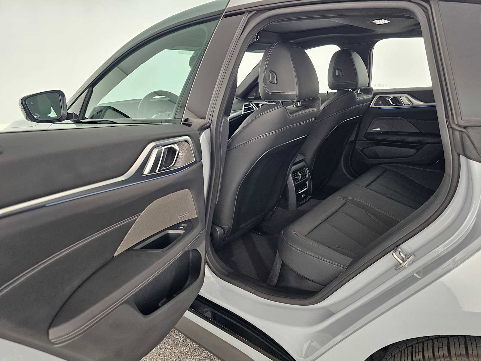 Used 2025 BMW i4 xDrive40i w/ M Sport Package image 15