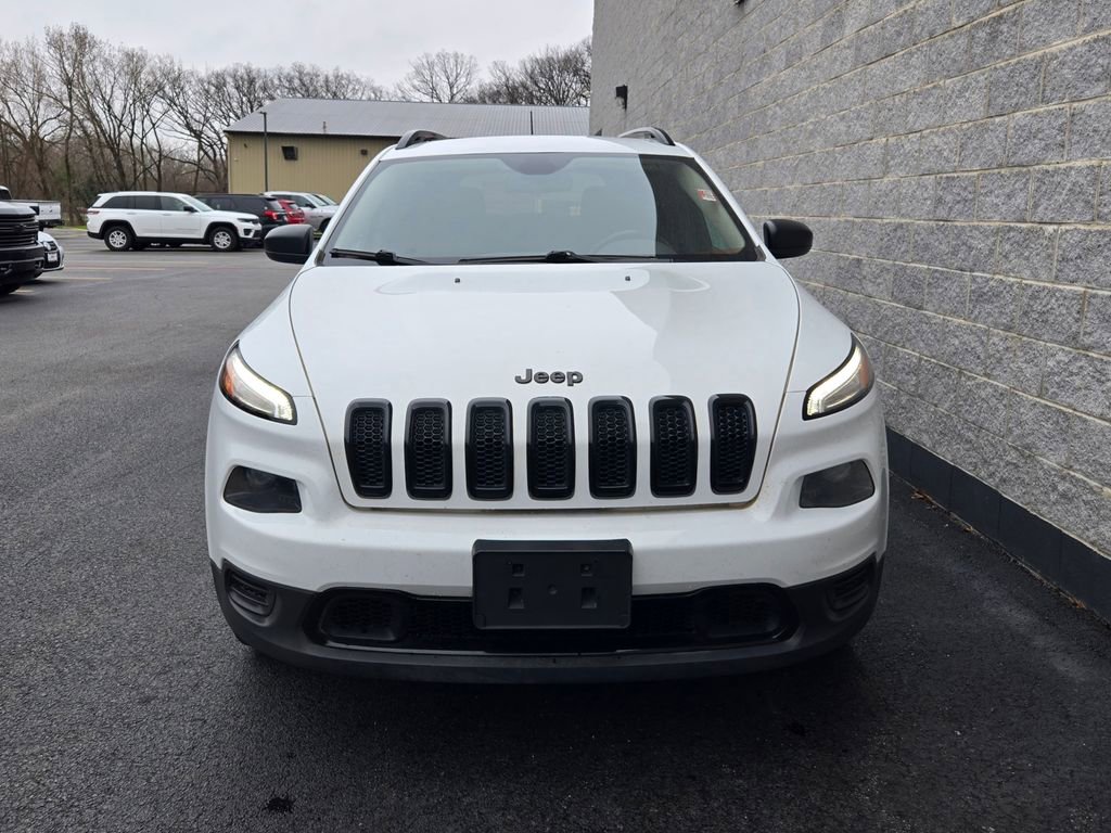 Used 2017 Jeep Cherokee Sport AWD/4WD image 8