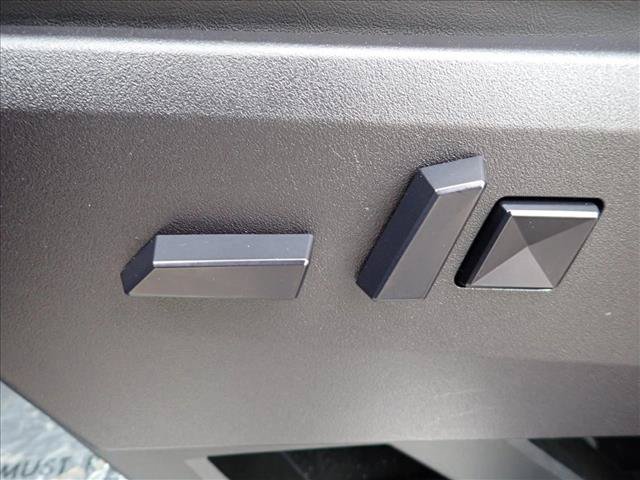 Used 2024 Tesla Cybertruck AWD Crew Cab image 13