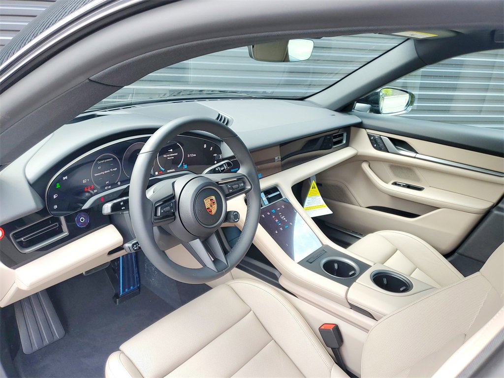 New 2025 Porsche Taycan image 4