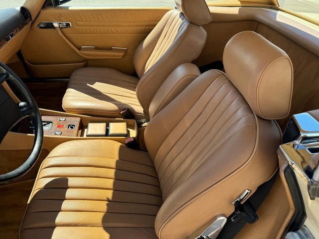 Used 1987 Mercedes-Benz 560 SL image 13