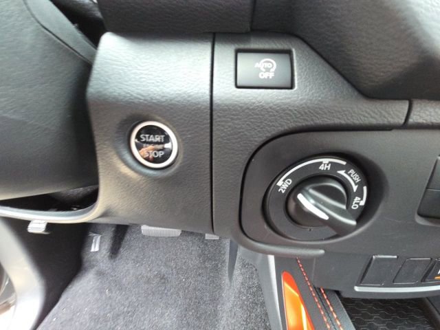 New 2025 Nissan Frontier PRO-4X w/ Tow Package image 24