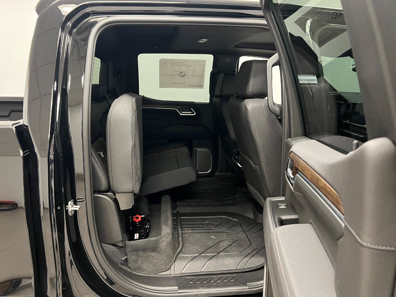 New 2026 Chevrolet Silverado 1500 High Country AWD/4WD image 36