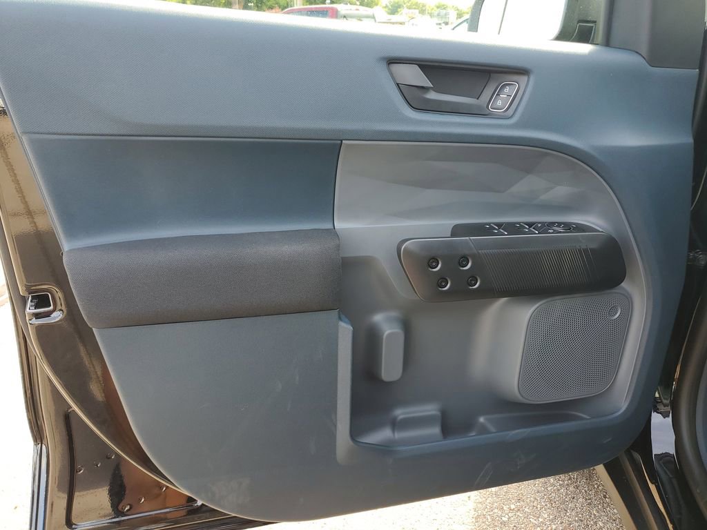 New 2025 Ford Maverick XL image 11