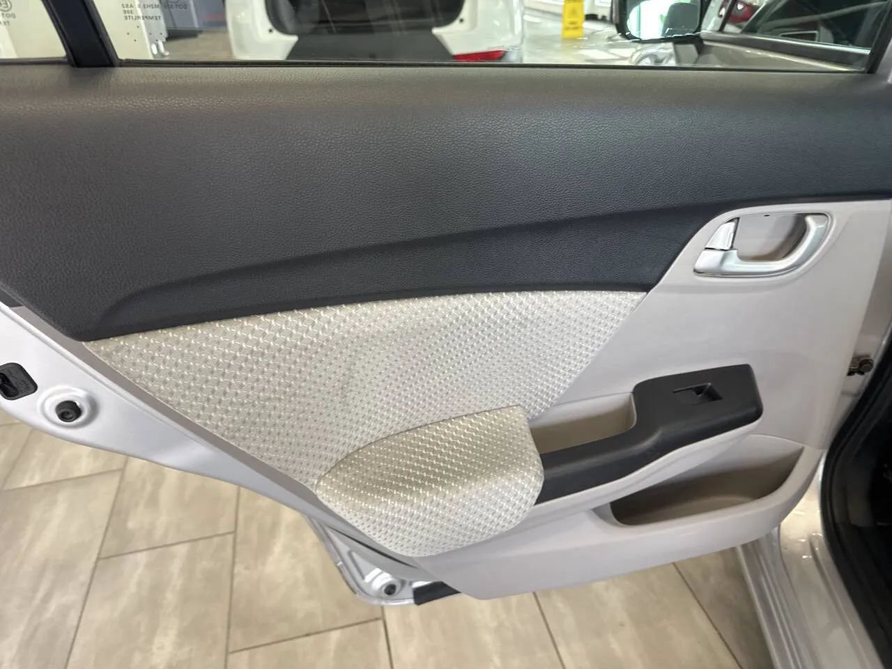 Used 2015 Honda Civic Hybrid Sedan image 30