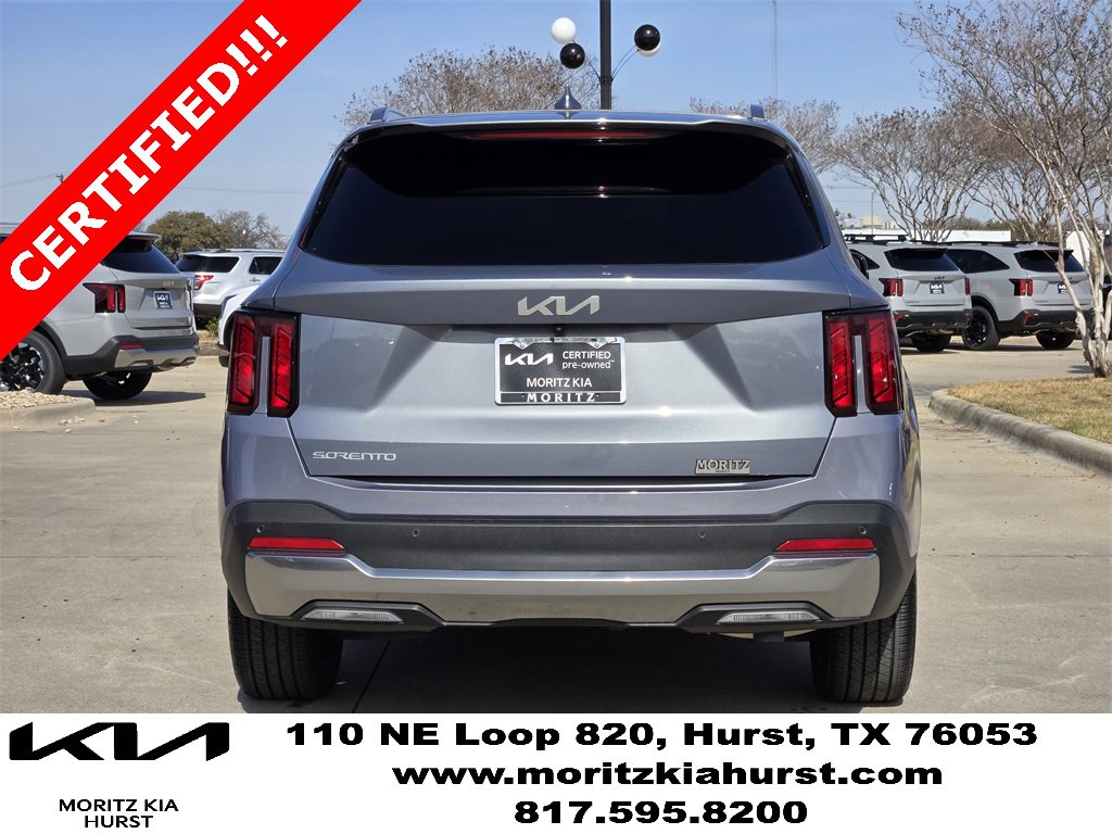 Certified 2024 Kia Sorento EX w/ Panoramic Sunroof Package image 13