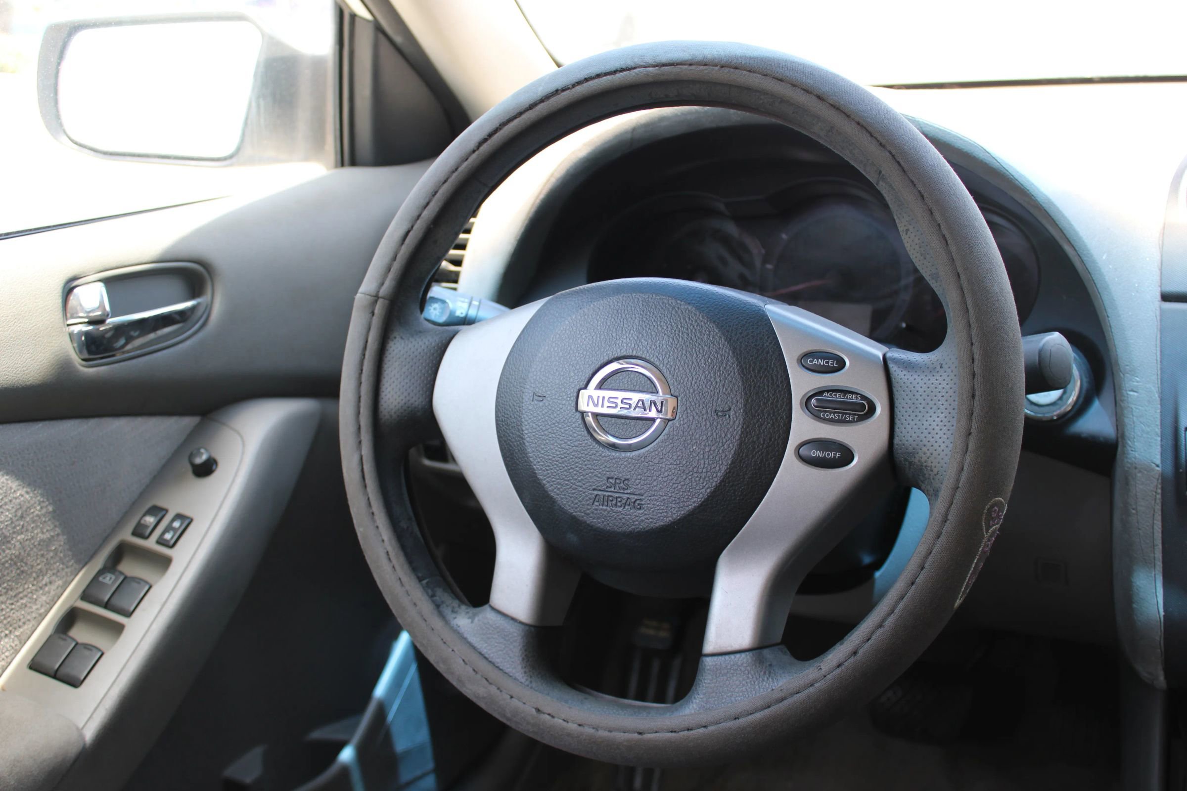 Used 2011 Nissan Altima 2.5 S FWD image 9