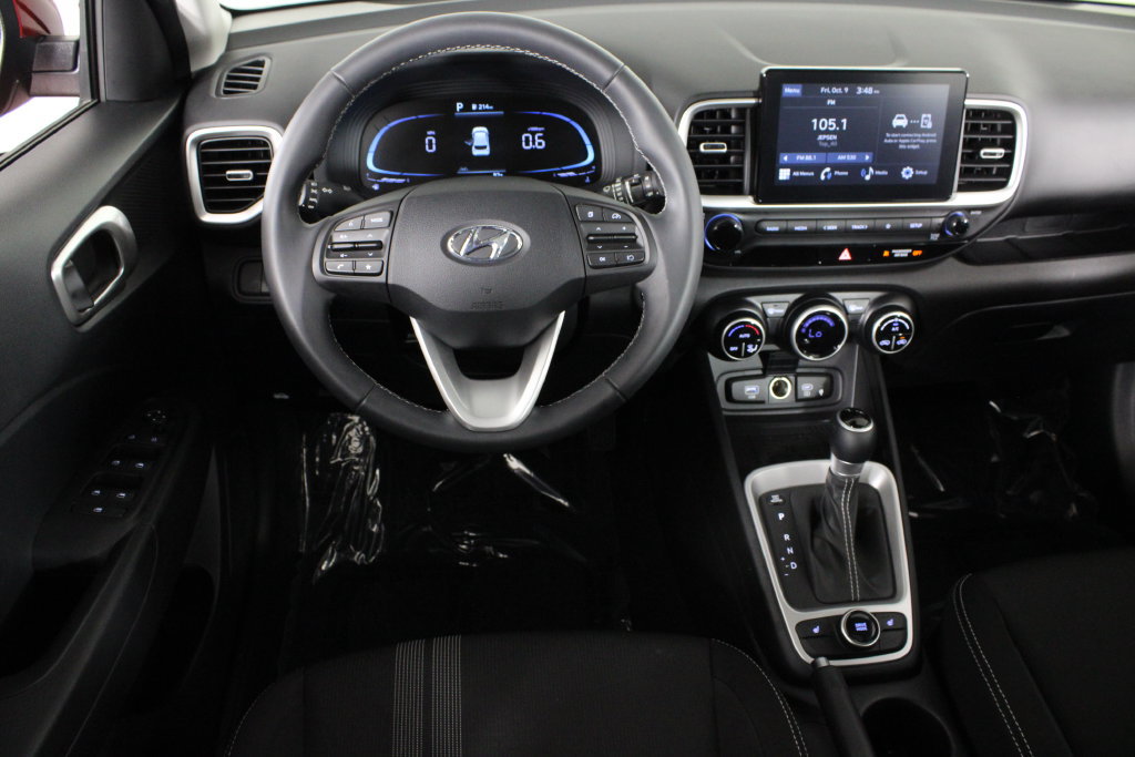 Certified 2026 Hyundai Venue SEL FWD image 8