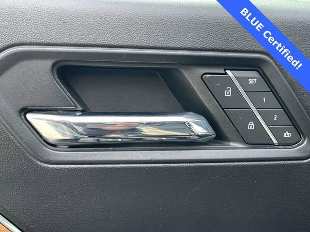 Used 2023 GMC Canyon Denali image 16