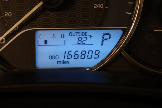 Used 2014 Toyota Corolla LE FWD image 19