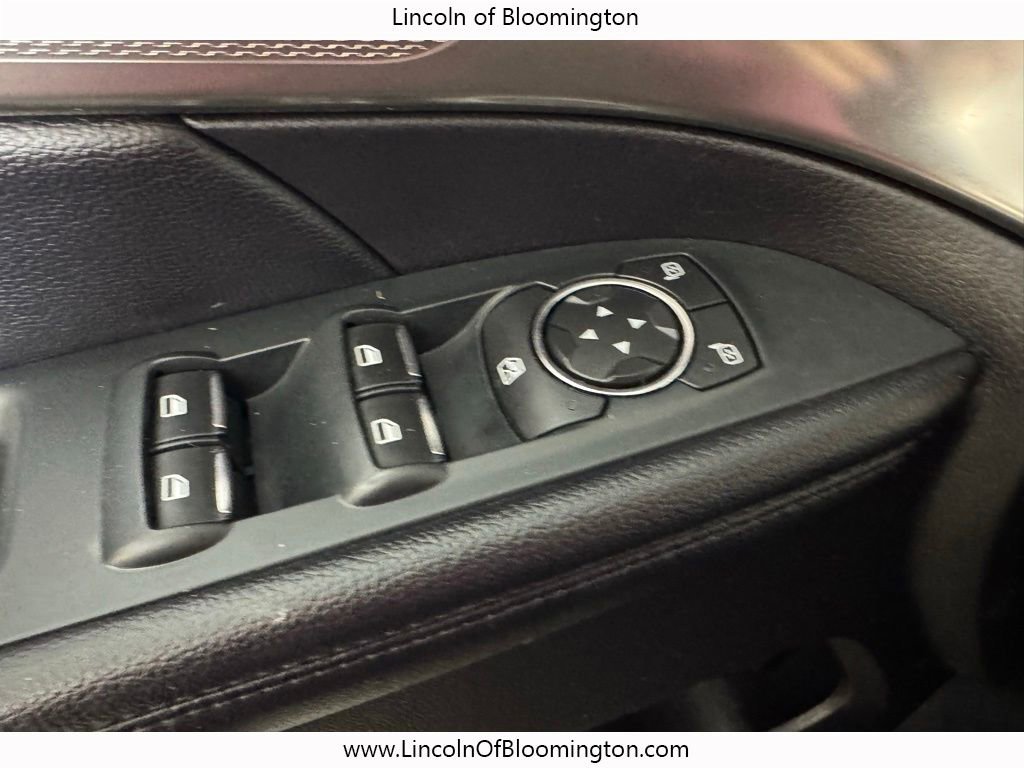 Used 2019 Ford Explorer XLT w/ Equipment Group 201A AWD/4WD image 38