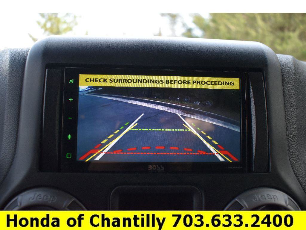 Used 2017 Jeep Wrangler Sport image 15