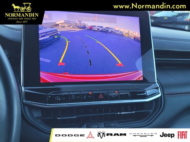 Used 2023 Jeep Compass Trailhawk AWD/4WD image 10