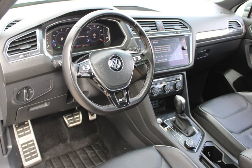 Certified 2020 Volkswagen Tiguan SEL Premium R-Line image 8