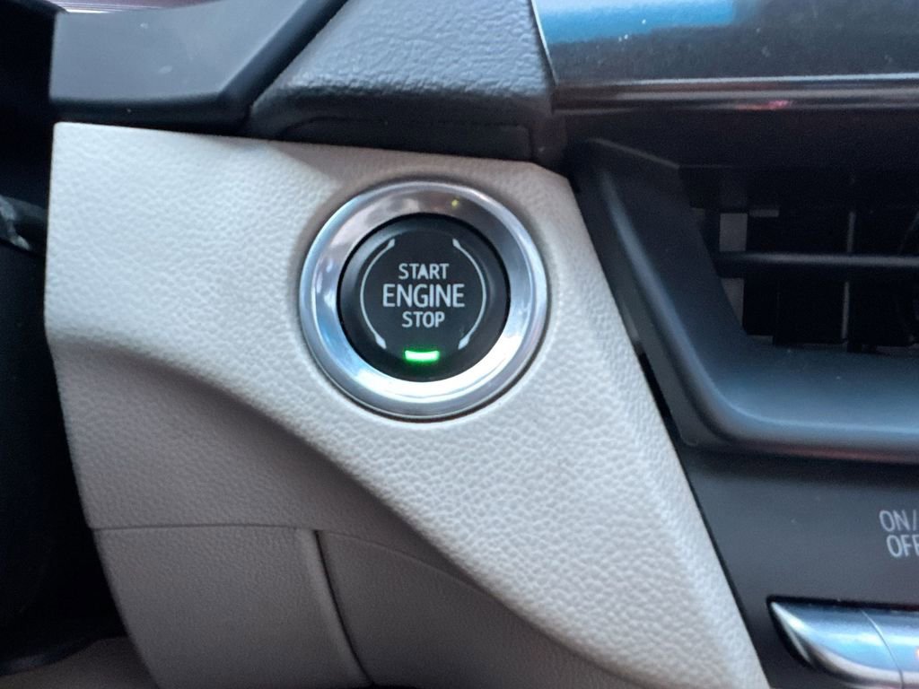 Used 2023 Cadillac CT4 Premium Luxury w/ Technology Package image 22