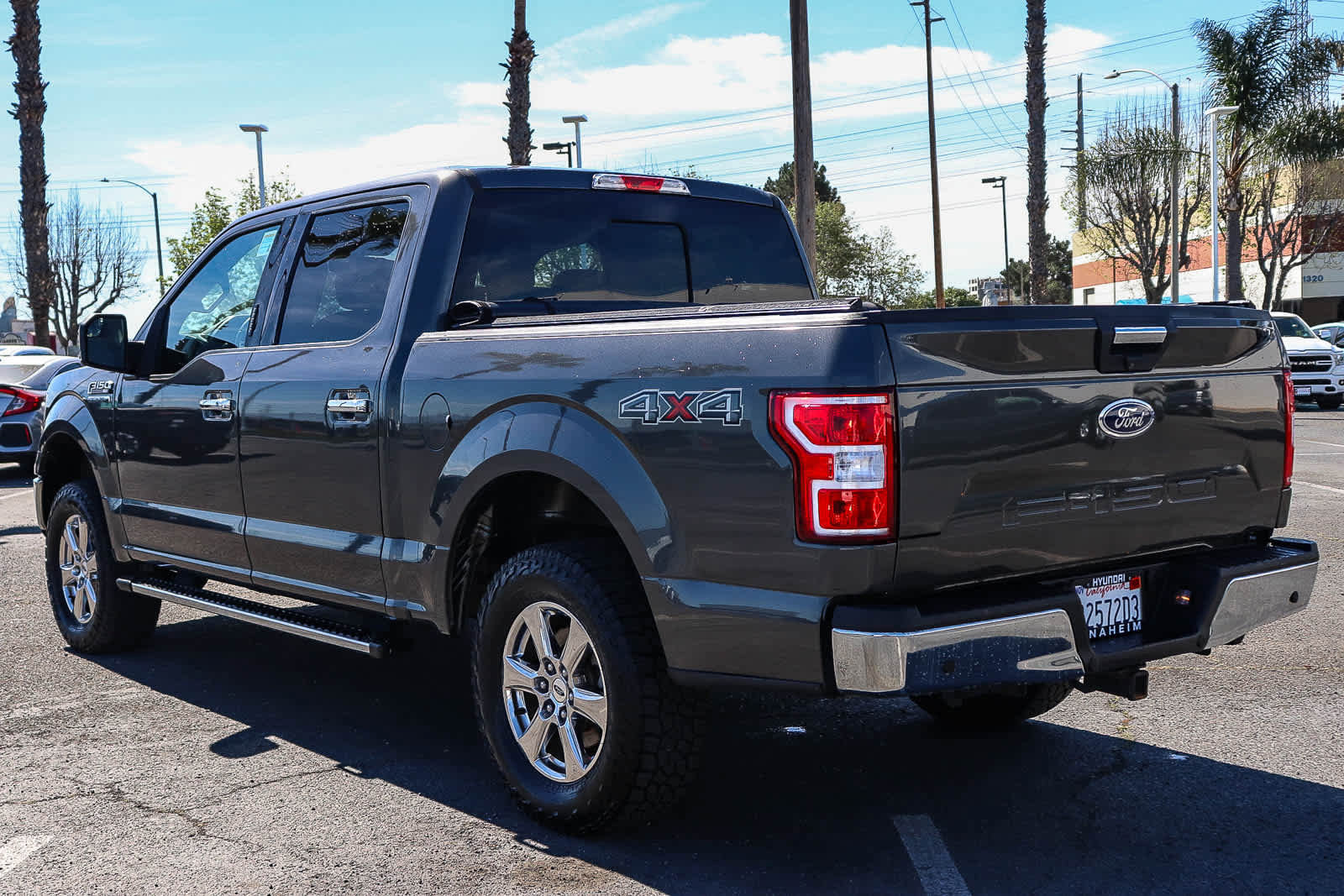 Used 2018 Ford F150 XLT w/ Equipment Group 302A Luxury AWD/4WD image 8