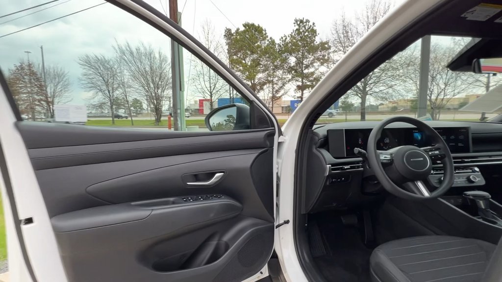 Used 2026 Hyundai Santa Cruz SE FWD image 35