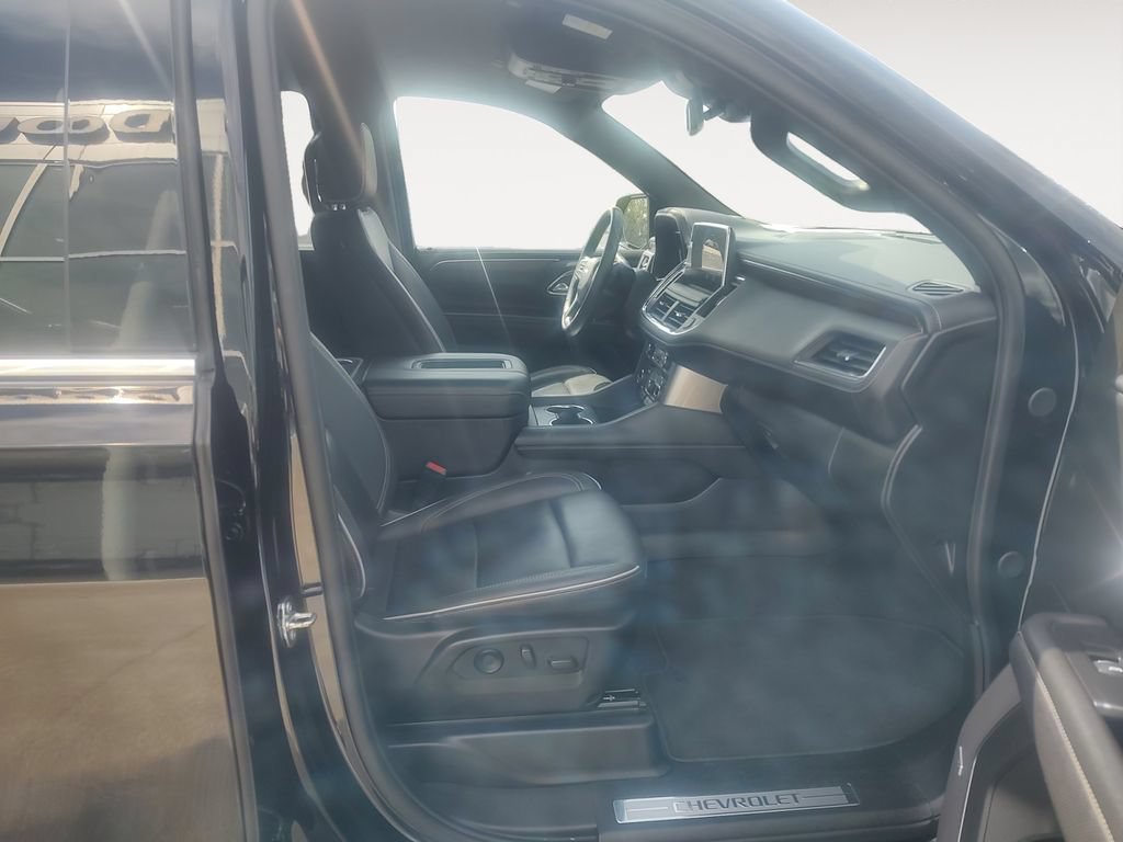 Used 2024 Chevrolet Tahoe Premier RWD image 15