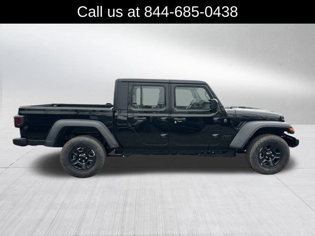 New 2026 Jeep Gladiator Sport AWD/4WD image 4