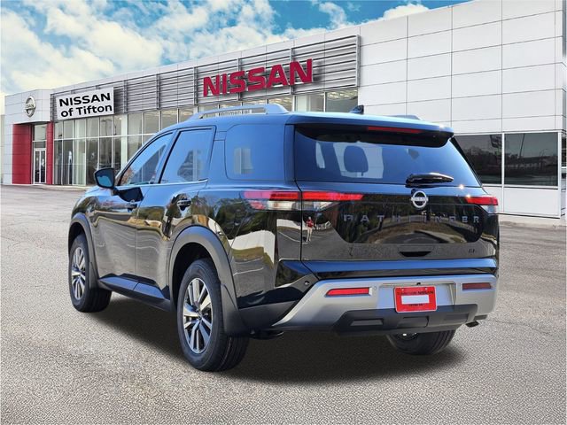 New 2025 Nissan Pathfinder SL w/ Black Appearance Package image 5