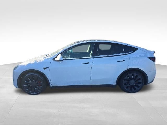 Used 2022 Tesla Model Y Performance image 3