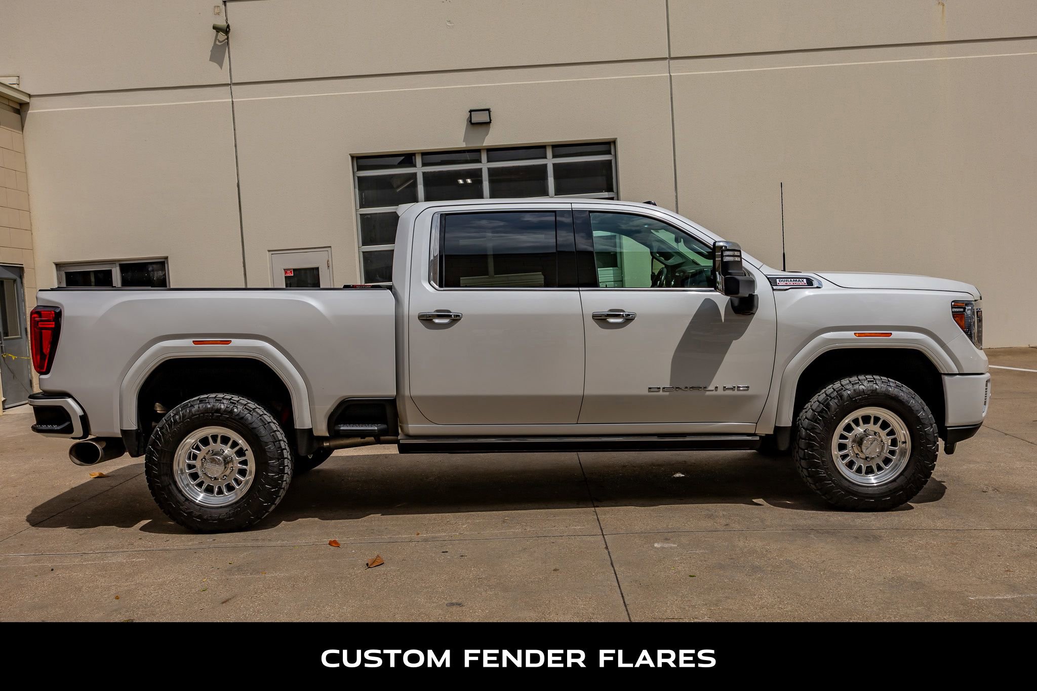 Used 2021 GMC Sierra 3500 Denali w/ Denali Ultimate Package AWD/4WD image 10